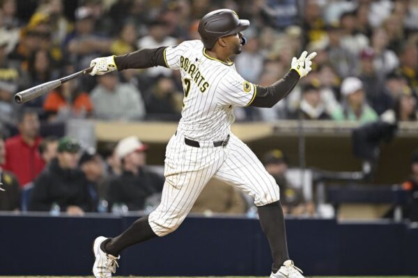 Padres looking to beefed-up lineup as they seek sweep of Giants