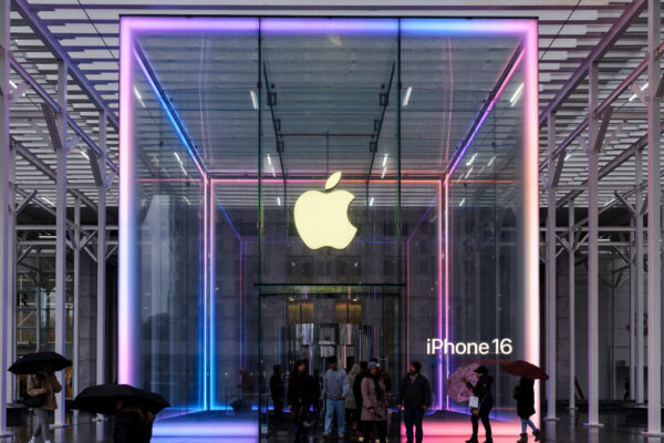 Apple’s Quarterly Earnings Tops Wall Street Expectations With $24.78 Billion Profit