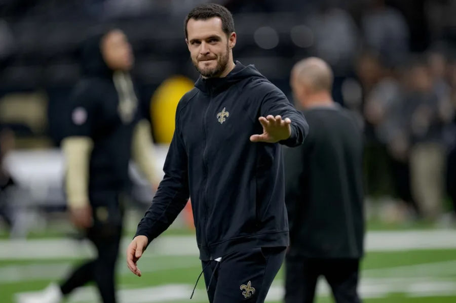 Dec 29, 2024; New Orleans, Louisiana, USA; New Orleans Saints quarterback Derek Carr (4) walks the field before a game against the Las Vegas Raiders at Caesars Superdome. Mandatory Credit: Matthew Hinton-Imagn Images