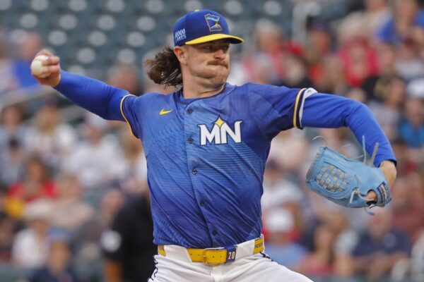 Deadspin | Guardians, Twins set for 1 1/2-game day –
