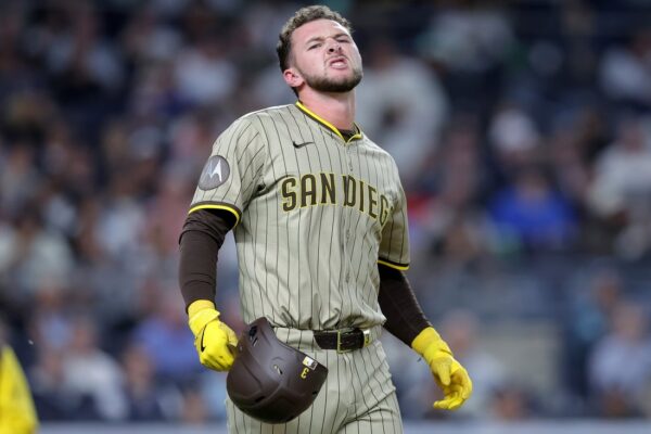 Padres in search of clutch mode during visit with Blue Jays