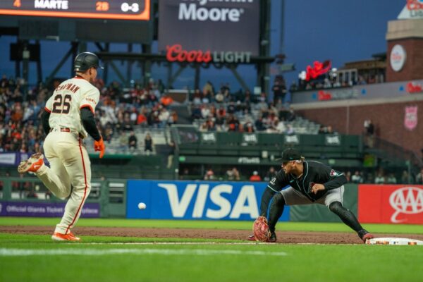 Giants looking for lost offense vs. Diamondbacks