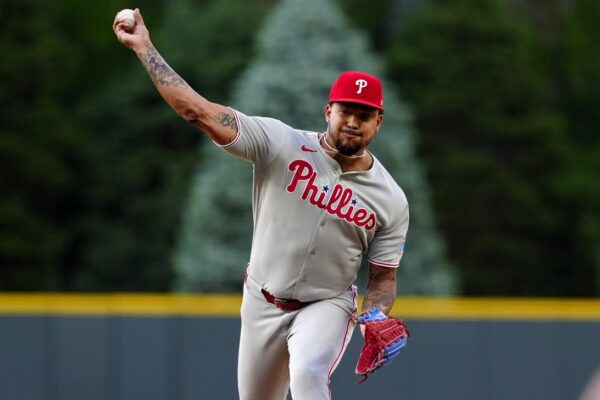 Brewers, arriving in Philadelphia, look to extend win streak to 5