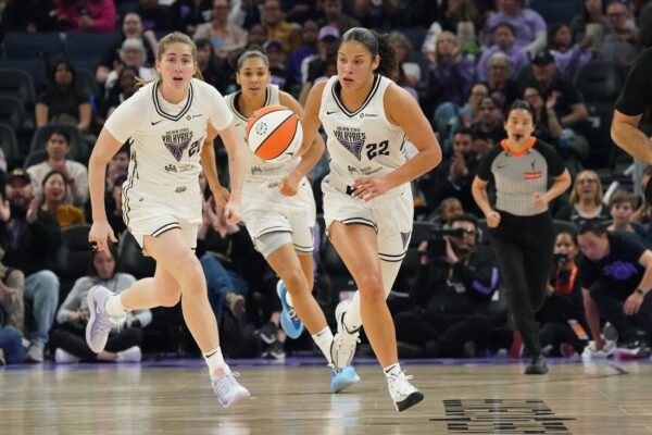 Late surge lifts Valkyries past Mystics for first win