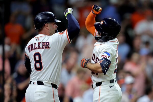 Jose Altuve’s two homers spark Astros’ blowout of M’s