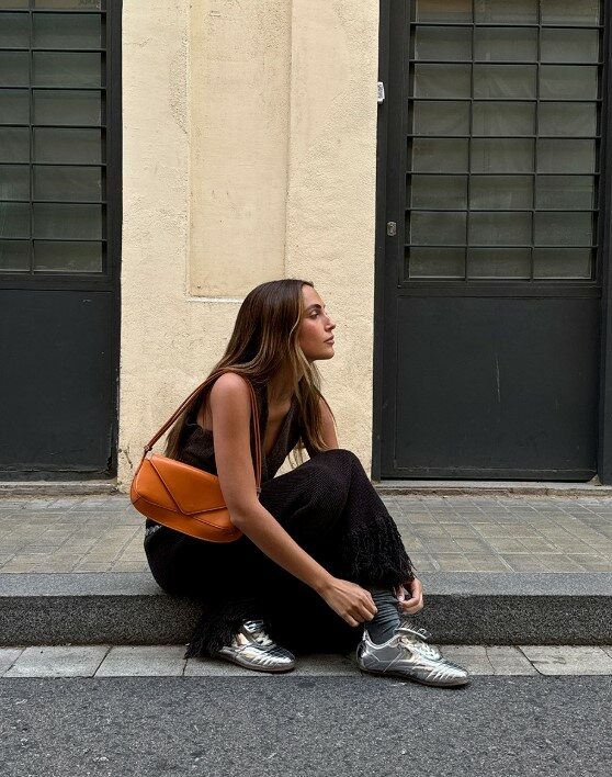The on-demand fashion label makes its debut in Amsterdam and New York with the opening of two new stores.