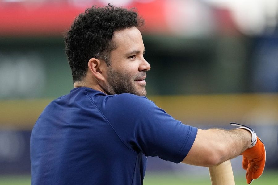 MLB: Houston Astros at Milwaukee Brewers
