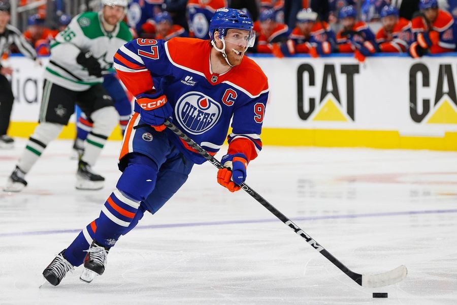 NHL: Stanley Cup Playoffs-Dallas Stars at Edmonton Oilers
