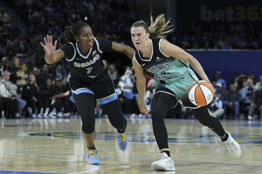 WNBA: New York Liberty at Chicago Sky