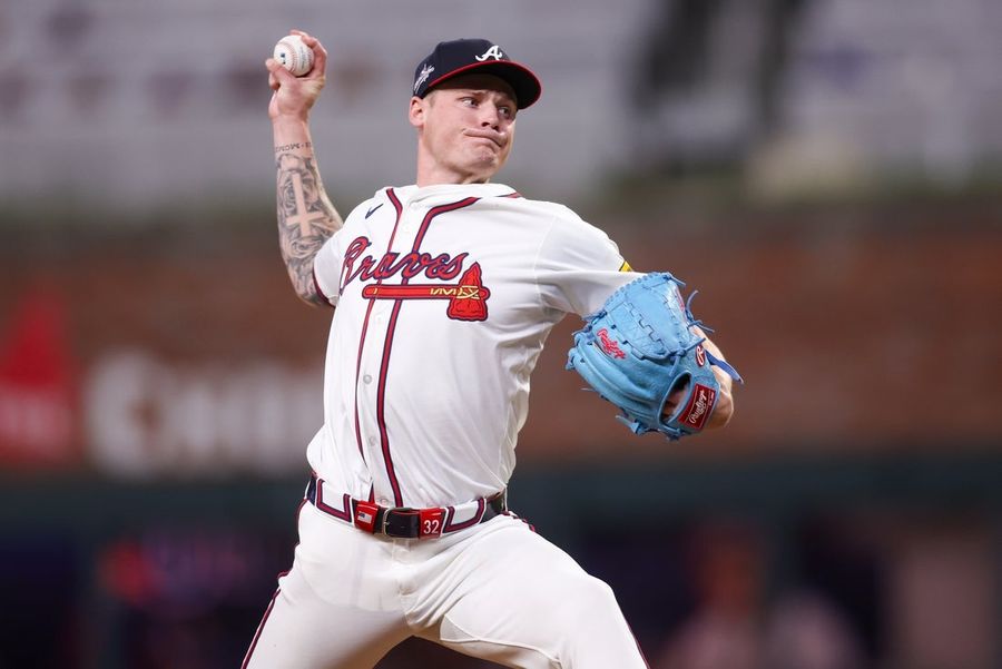 MLB: Cincinnati Reds at Atlanta Braves