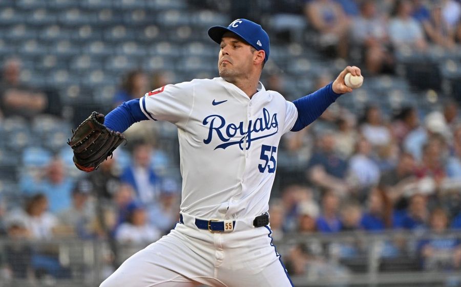 MLB: Chicago White Sox at Kansas City Royals