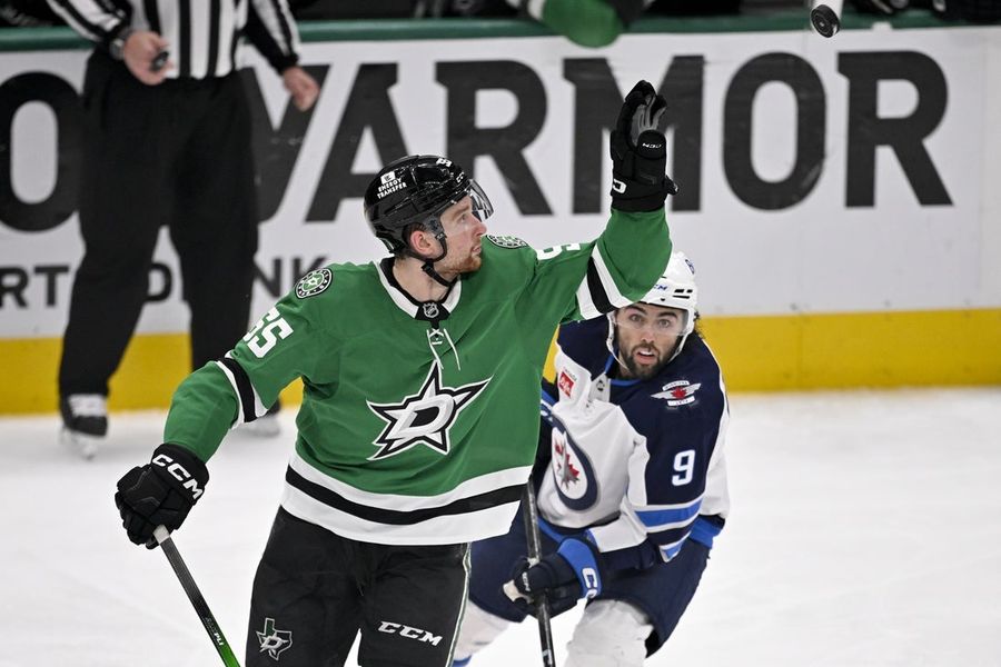 NHL: Stanley Cup Playoffs-Winnipeg Jets at Dallas Stars