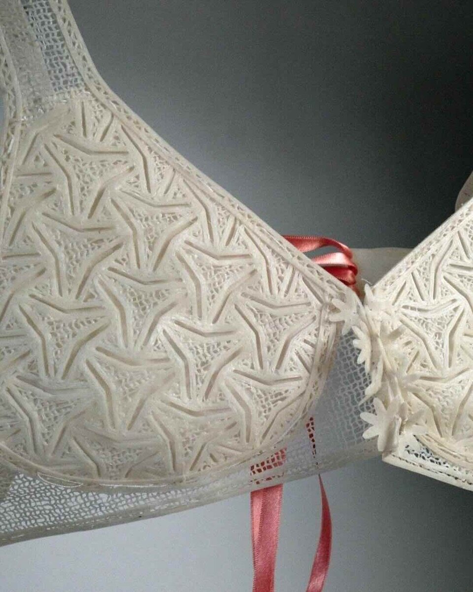 Design by Neyla Coronel, produced with compostable 3D printing technology using Balena's biosourced filament.