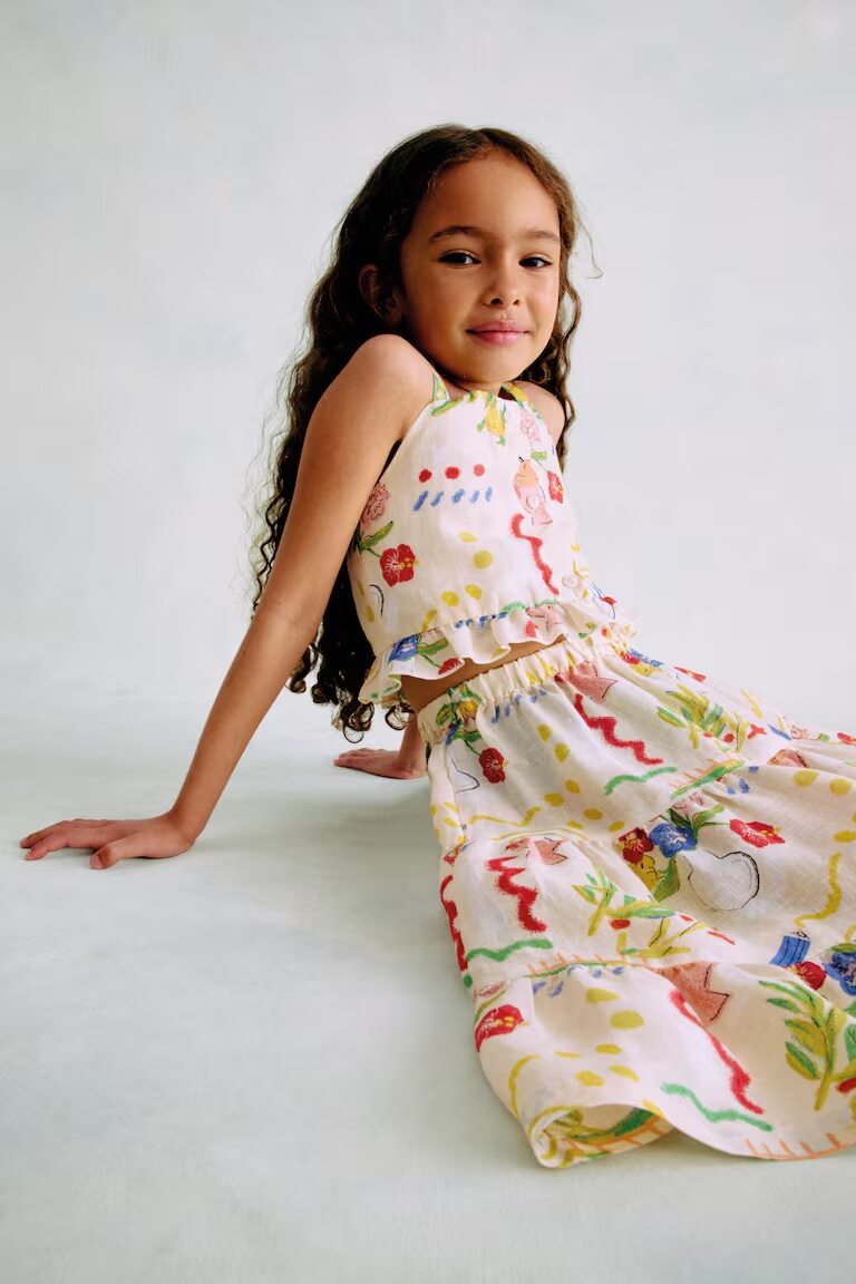 Linen outfit from the 'Adorables' collection, priced at 45 euros.