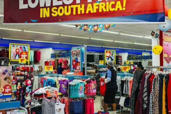South African clothing retailers add stores as economic forecast weakens