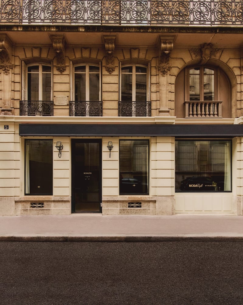 The 100-square-meter space is located not far from rue Saint-Honoré.