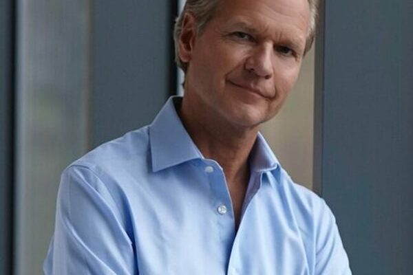 Couture label ArdAzAei names Ulrik Garde Due as CEO