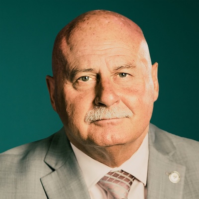 portrait of Jerry Dyer