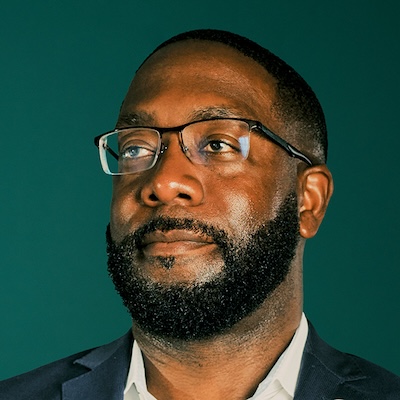portrait of Quentin Hart