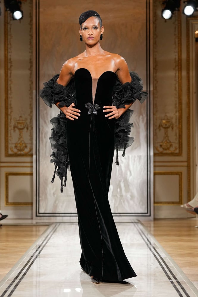 Giorgio Armani Prive - Fall-Winter2025 - 2026 - Haute Couture - France - Paris