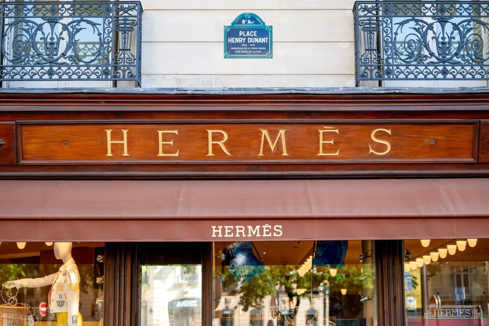 Dumas says €14 billion ($16.2 billion) Hermès stake no longer held by Puech.