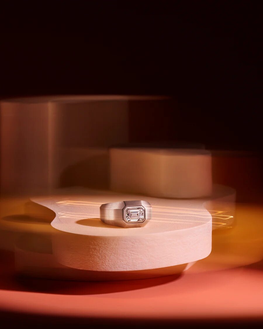 Jewelry as a sensorial medium